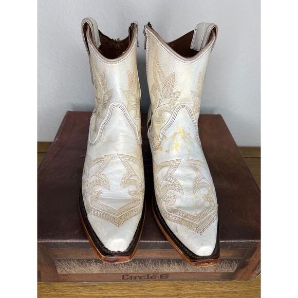 Circle G Shoes - Circle G Women's Pearl Embroidered Western Booties L5916 NEW ~ Size 8M